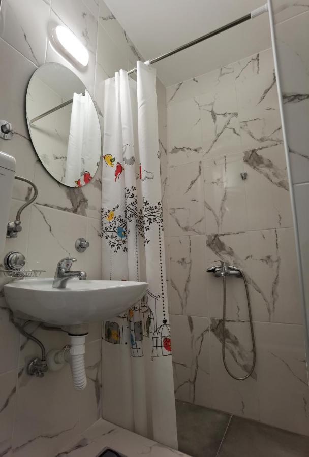 Apartman Lena Banovo Brdo Daire Belgrad Dış mekan fotoğraf